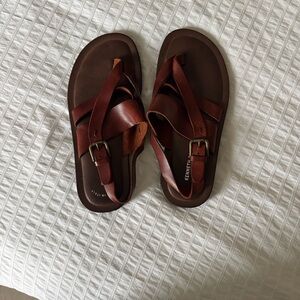 NWOT Kenneth Cole Leather Sandals